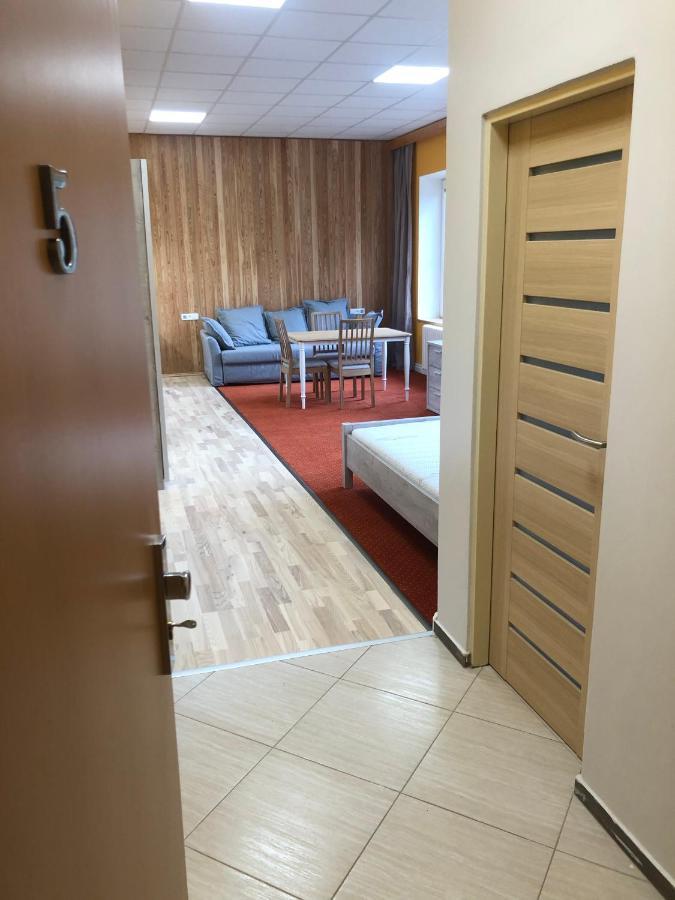 Korycany Dnm Inn מראה חיצוני תמונה